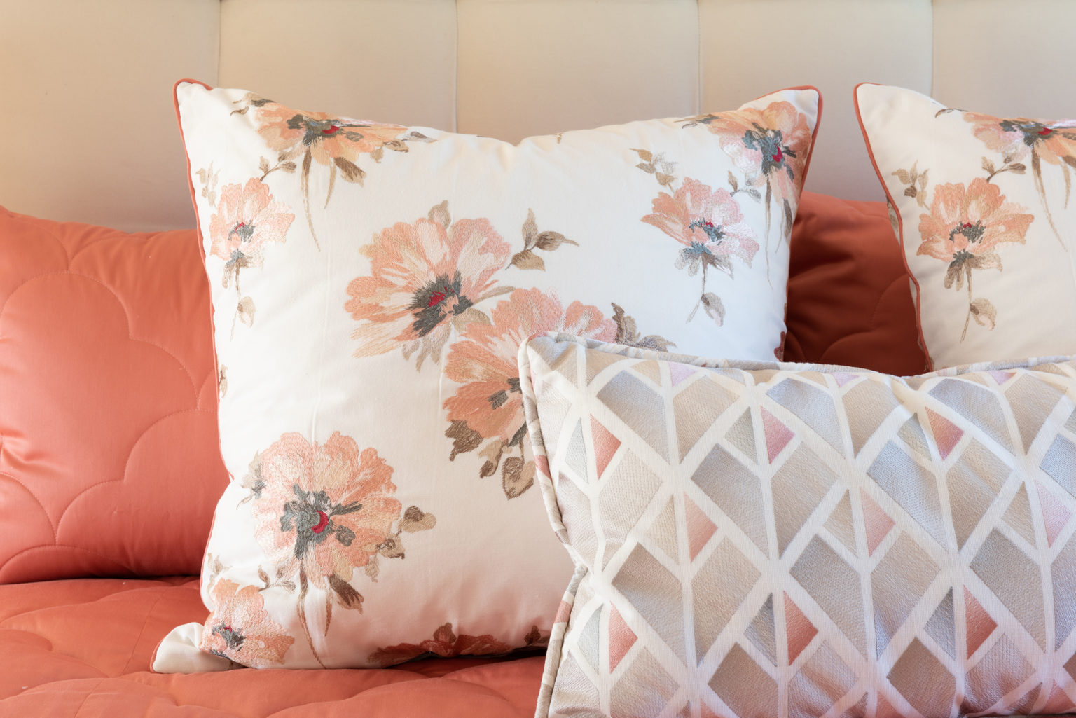 custom floral bedding