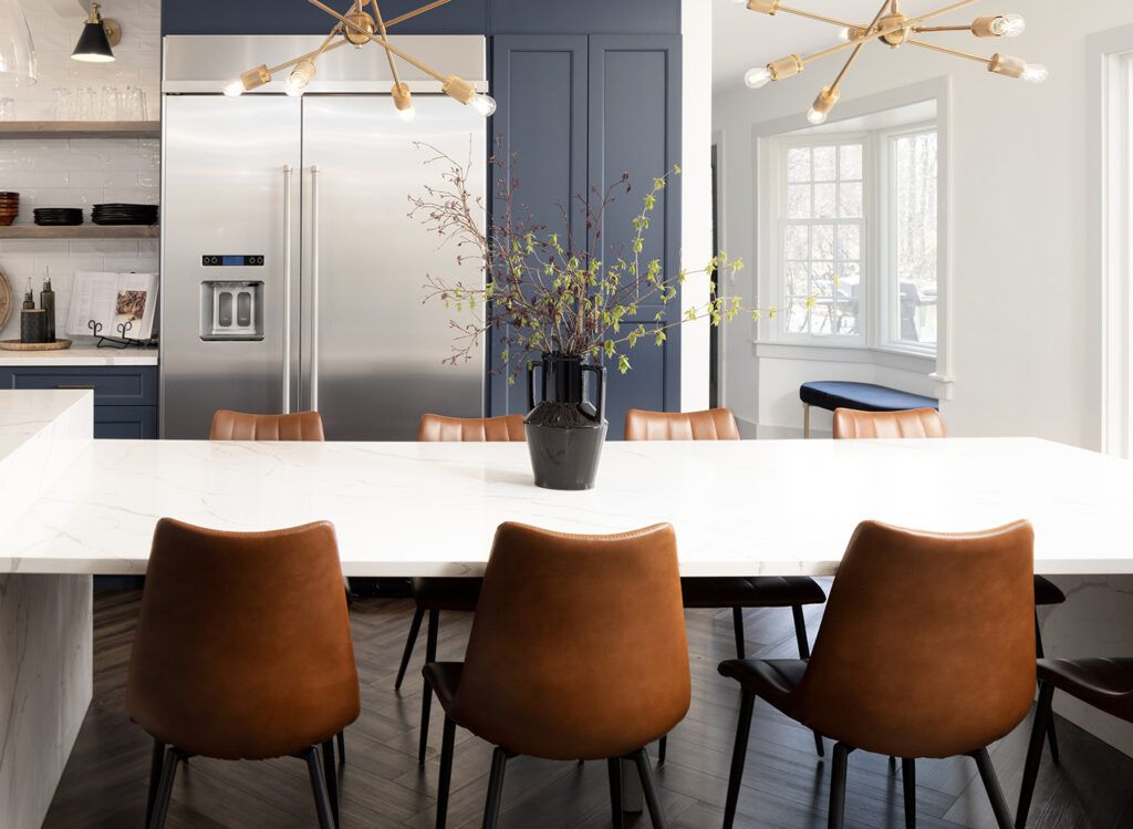 Valerie Ruddy Designs luxury dining and kitchen with highlighted Mocha Mousse color.