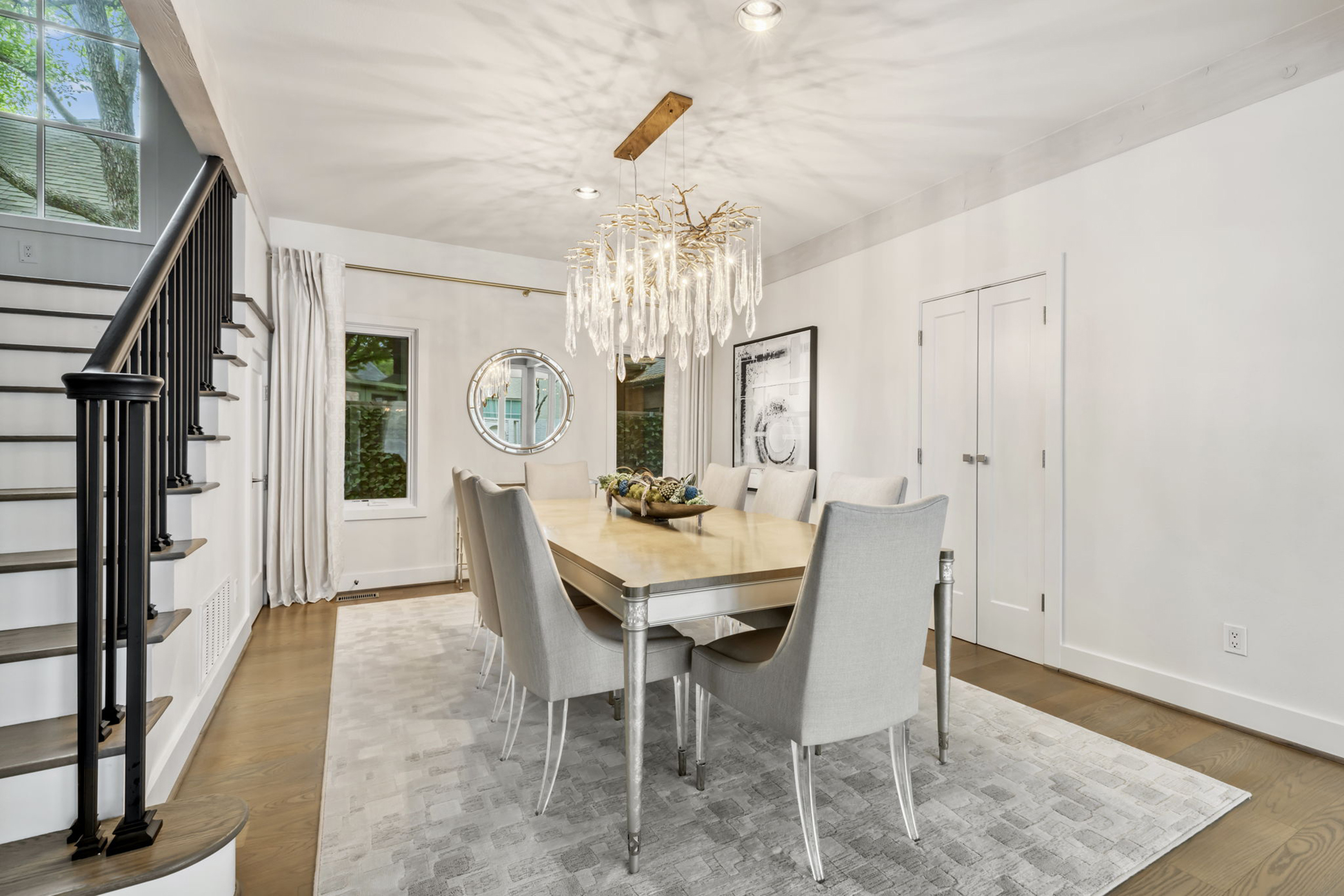Luxury dining room by Valerie Ruddy, professional interior designer.